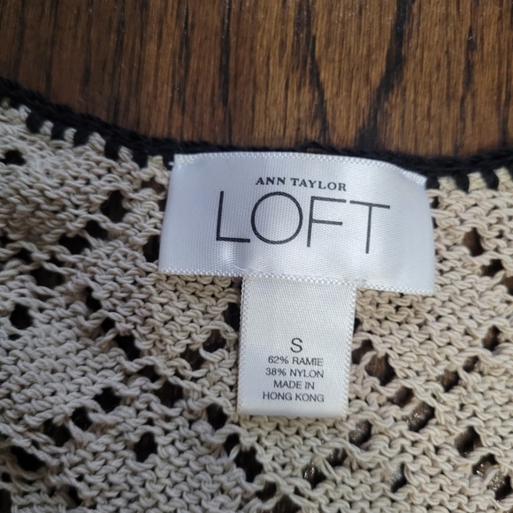 Ann Taylor LOFT Tan Black Crochet Open Front Cardigan Sweater Size Womens Small - Picture 8 of 8